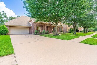 2418 Hendricks Lakes Dr in Spring, TX - Building Photo - Building Photo