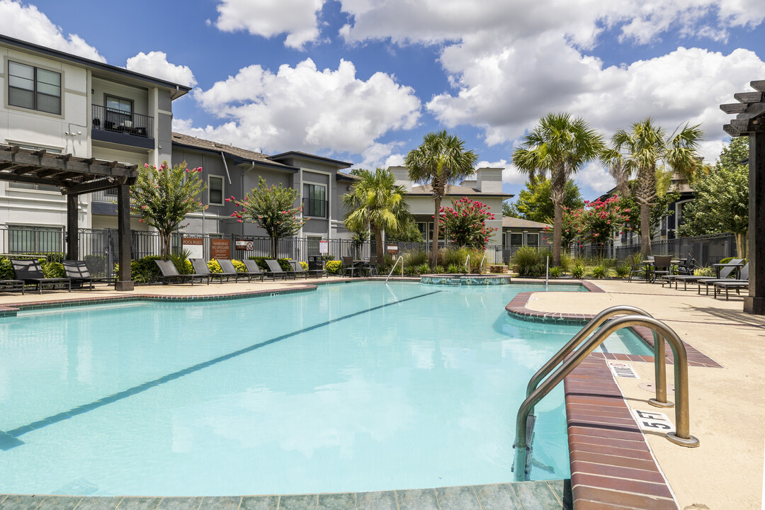 Sierra at Fall Creek in Humble, TX - Building Photo