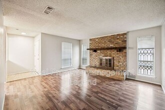 8238 El Retiro Rd in Fort Worth, TX - Building Photo - Building Photo