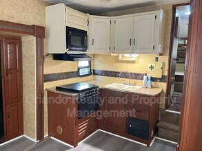 3000 Clarcona Rd in Apopka, FL - Building Photo - Building Photo