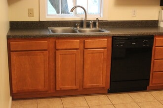 210 Tompkins St, Unit #1 in Syracuse, NY - Building Photo - Building Photo