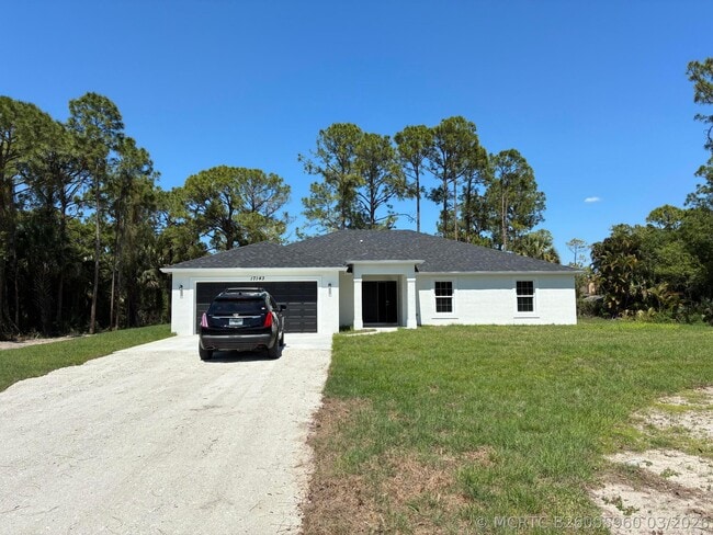 property at 17143 Tangerine Blvd