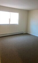 361 Hildreth St, Unit 361 Hildreth St Unit 24 in Lowell, MA - Building Photo - Building Photo