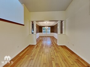 13327 2nd Ave NE in Seattle, WA - Building Photo - Building Photo