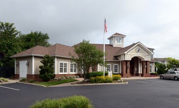 Harbor Village at the Commons in Wakefield, RI - Building Photo - Building Photo