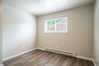 Madison Terrace Apartments in Hopewell, VA - Building Photo - Interior Photo