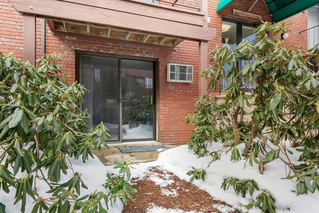 318 Codman Hill Rd in Boxborough, MA - Building Photo - Building Photo