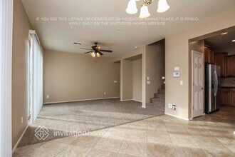 9238 W Meadow Dr in Peoria, AZ - Building Photo - Building Photo