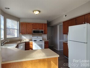 10000 Dunfries Rd in Matthews, NC - Building Photo - Building Photo