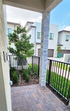 4583 NW 83rd Pl in Doral, FL - Building Photo - Building Photo