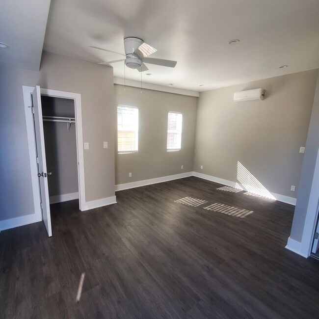 4569 Catalpa St in Los Angeles, CA - Building Photo - Building Photo