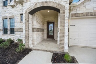 817 Paper Daisy Path in Leander, TX - Building Photo - Building Photo