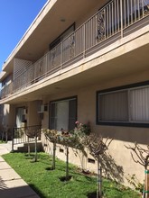 1624 Veteran Ave in Los Angeles, CA - Foto de edificio - Building Photo