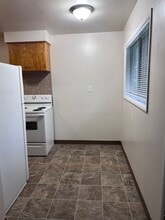 086-Friendship Court Apartments in Salem, OR - Building Photo - Interior Photo