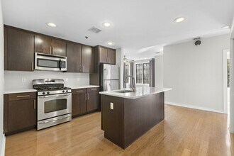 517 Jackson St in Hoboken, NJ - Building Photo - Building Photo