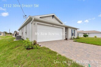 2712 30th St SW in Lehigh Acres, FL - Building Photo - Building Photo