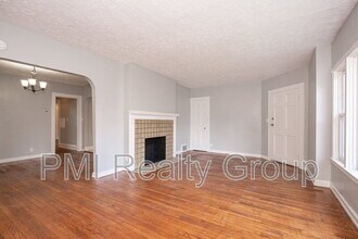 3581 Ingleside Rd in Shaker Heights, OH - Building Photo - Building Photo