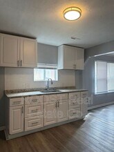 2864 E 10th Ave in Columbus, OH - Building Photo - Building Photo