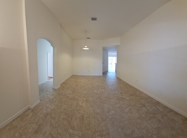 2124 NE 40th Rd in Homestead, FL - Building Photo - Building Photo