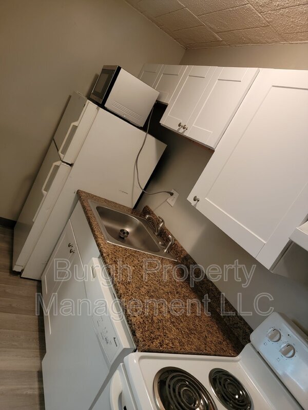 property at 634 Southcrest Dr