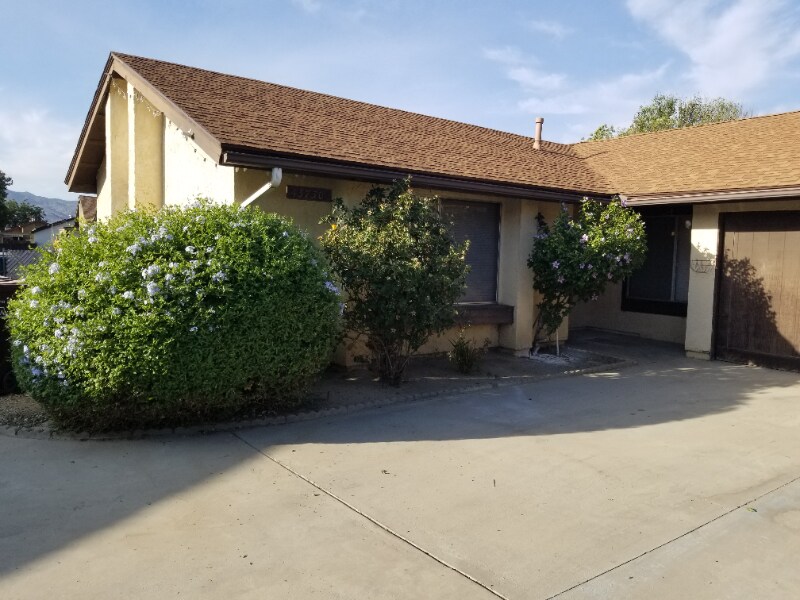43730 C St in Hemet, CA - Foto de edificio