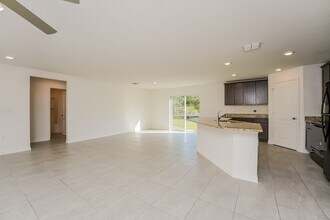 1167 Walden Blvd SE in Palm Bay, FL - Building Photo - Building Photo