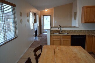 6140 Ursa Ave NW in Albuquerque, NM - Building Photo - Building Photo