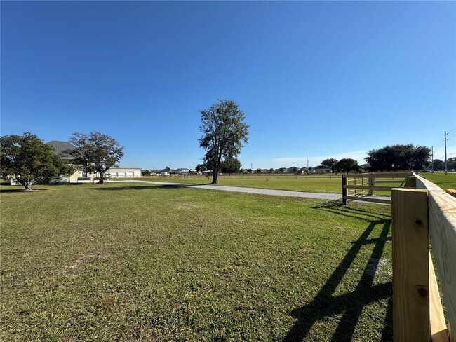 3233 Hickory Tree Rd in St. Cloud, FL - Building Photo - Building Photo