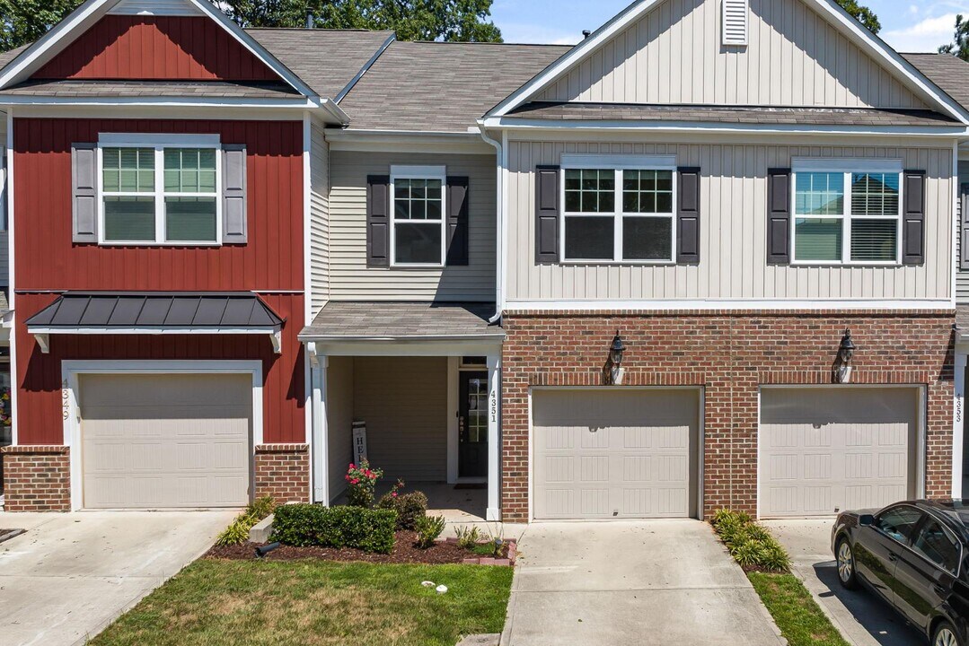 4351 Flintlock Ln in Durham, NC - Building Photo