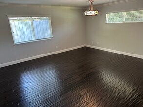 10616 Bothwell Rd in Chatsworth, CA - Building Photo - Building Photo