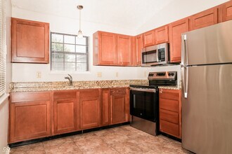4002 Harmony Dr in Indianapolis, IN - Building Photo - Building Photo