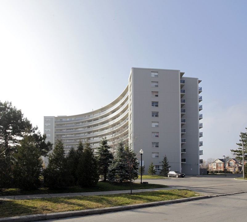 The Elmcrest in Toronto, ON - Building Photo