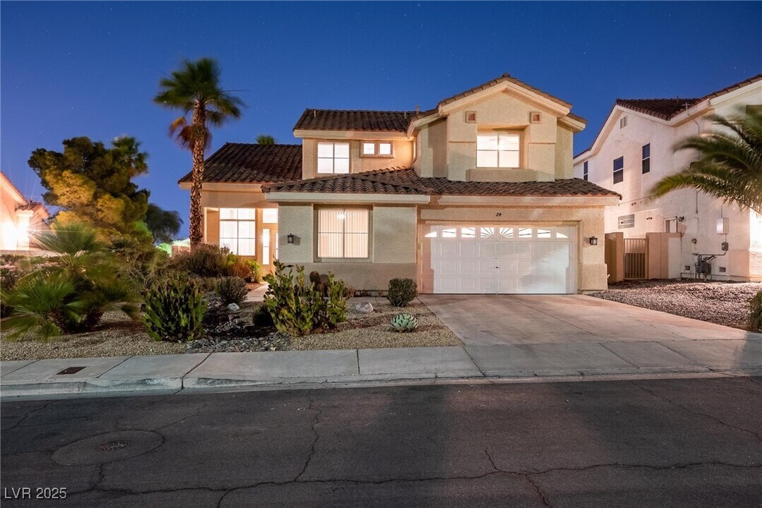24 Palazzo Terrace in Henderson, NV - Building Photo