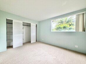 3741 Kanaina Ave in Honolulu, HI - Foto de edificio - Building Photo