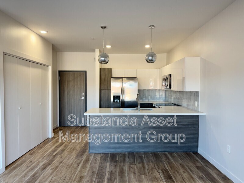 1653 Midtown Pl in Midwest City, OK - Foto de edificio