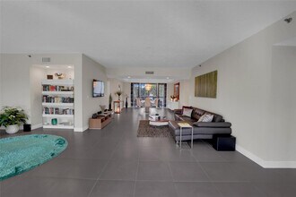 4108 W Palm Aire Dr in Pompano Beach, FL - Building Photo - Building Photo