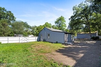 11 Malsbury Ln in Plumsted, NJ - Building Photo - Building Photo