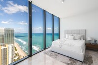 18555 Collins Ave, Unit 5105 in Sunny Isles Beach, FL - Building Photo - Building Photo