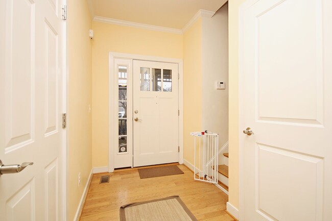 936 Raymond Rd in Charlottesville, VA - Building Photo - Building Photo