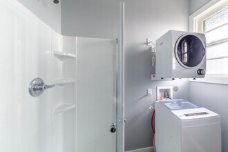 301 E 32nd St in Austin, TX - Building Photo - Building Photo