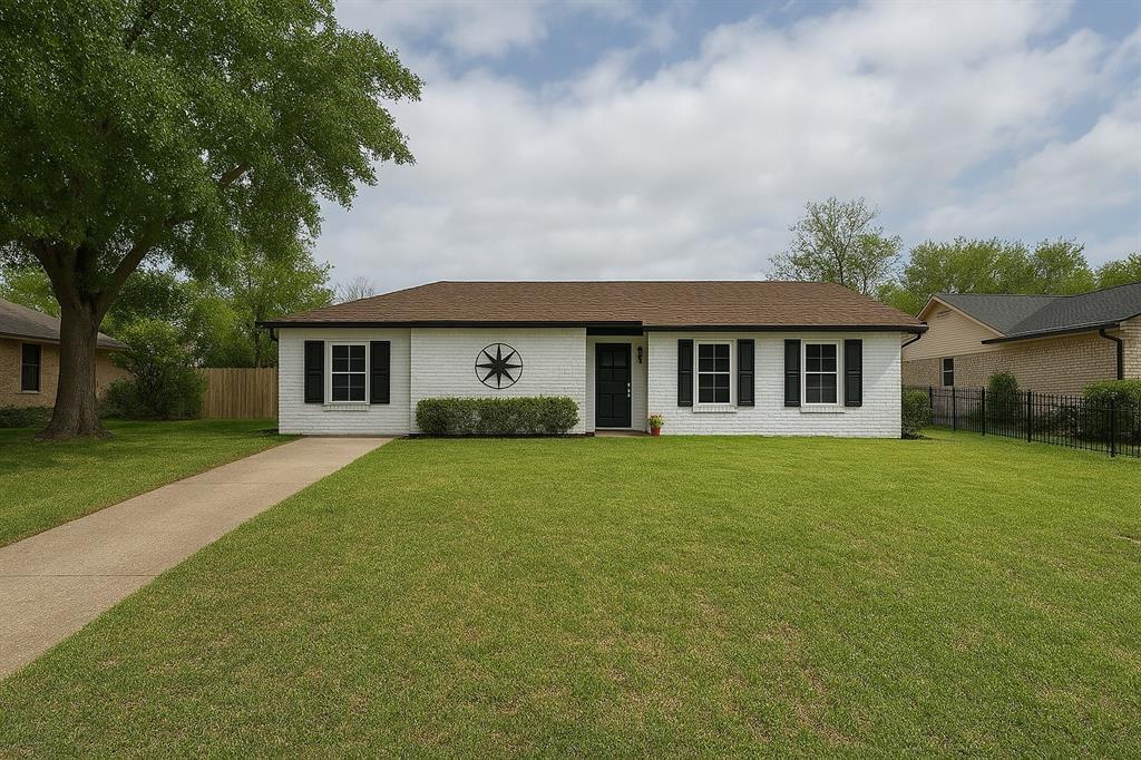 3711 Debeney Dr in Houston, TX - Building Photo