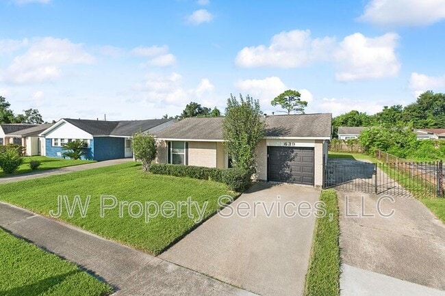 639 Mockingbird Ln in St. Rose, LA - Foto de edificio - Building Photo
