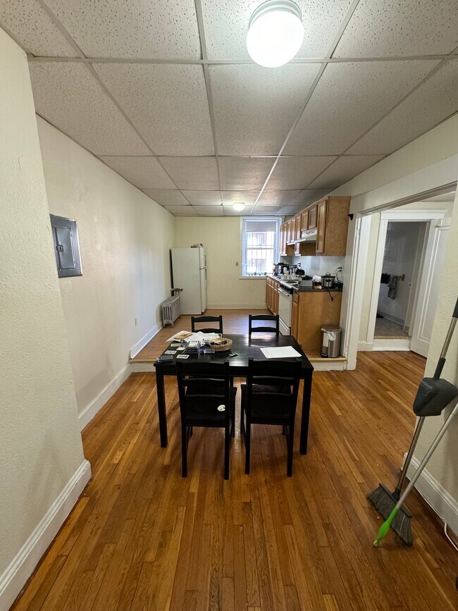 property at 117 Chiswick Rd