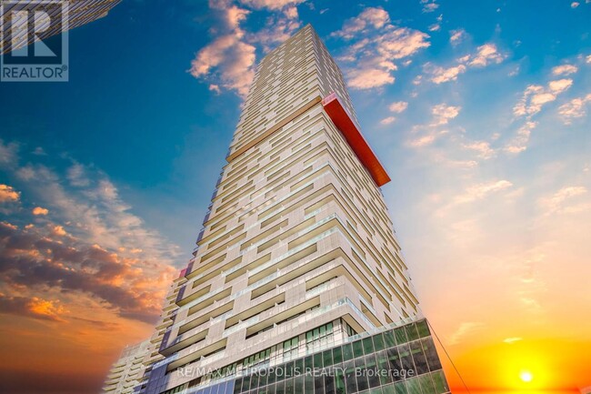 1504-1508 EGLINTON Ave in Toronto, ON - Building Photo - Building Photo