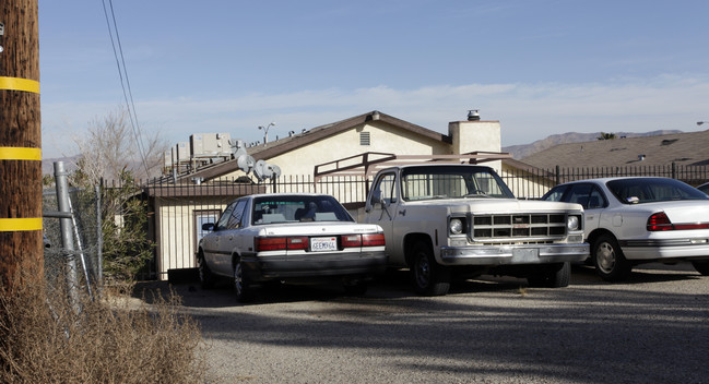 310 E Williams St in Barstow, CA - Building Photo - Building Photo