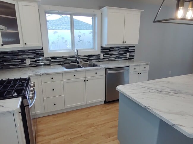 801-801 20th St NE in Salmon Arm, BC - Building Photo - Building Photo