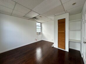 166 15th St-Unit -#4 in Jersey City, NJ - Building Photo - Building Photo