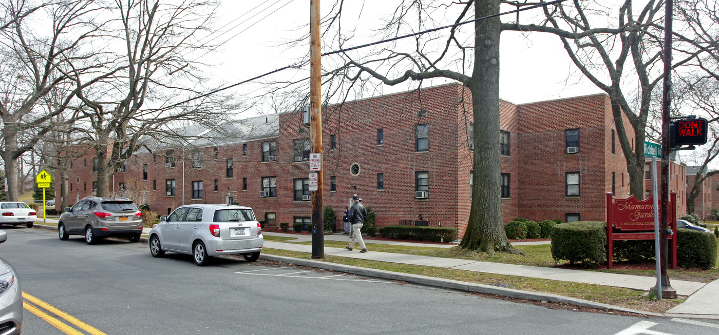 Mamaroneck Gardens in Mamaroneck, NY - Building Photo