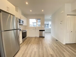 870 Cornerstone Blvd NE in Calgary, AB - Building Photo - Building Photo