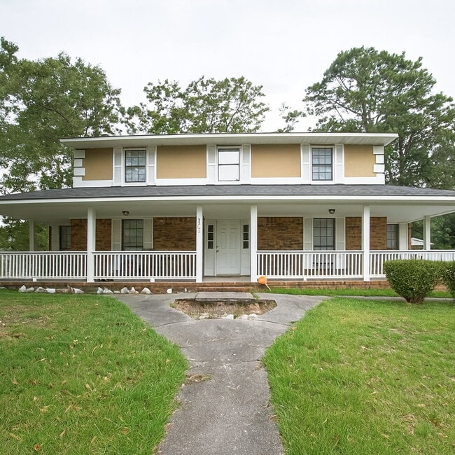 2313 Salem West Dr